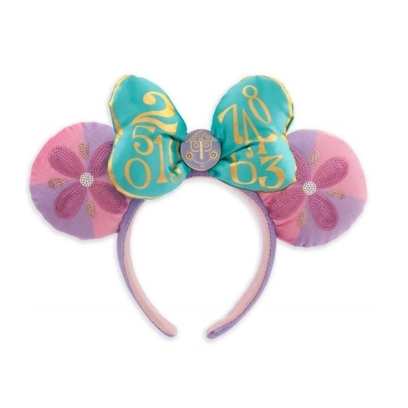 Disney Accessories - Minnie Mouse: The Main Attraction Ear Headband for Adults – It’s a Small World
